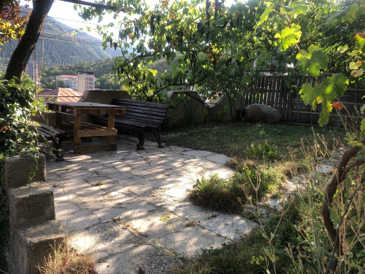 Greenland Hotel Borjomi Bagian luar foto
